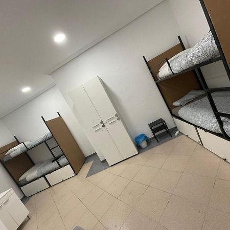 Parsa Booking Madrid Exterior foto