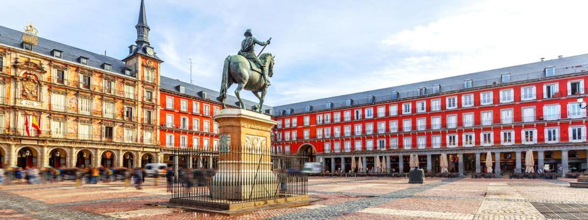 Parsa Booking Madrid Exterior foto